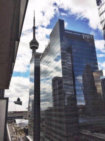 Appartamento Beautiful Unit In Heart Of Downtown Toronto Esterno foto
